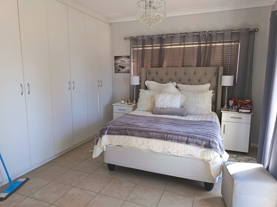 3 Bedroom Property for Sale in Paradise Beach Eastern Cape